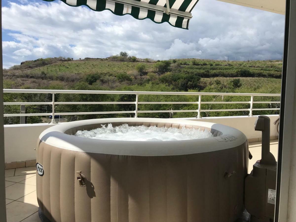 Meuble Homard Avec Jacuzzi Et Vue Mer Сен-Жиль-ле-Бэн Экстерьер фото